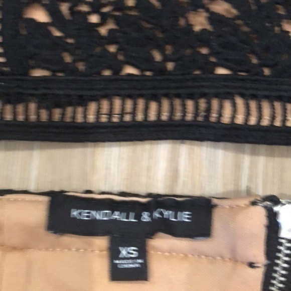 Kendall and Kylie 2 piece lace set - Picture 6 of 6